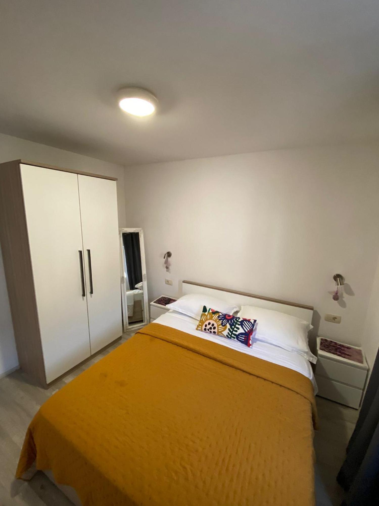 Apartmani Roko ดริเวนิก ภายนอก รูปภาพ