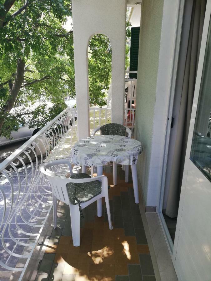 Apartmani Roko ดริเวนิก ภายนอก รูปภาพ