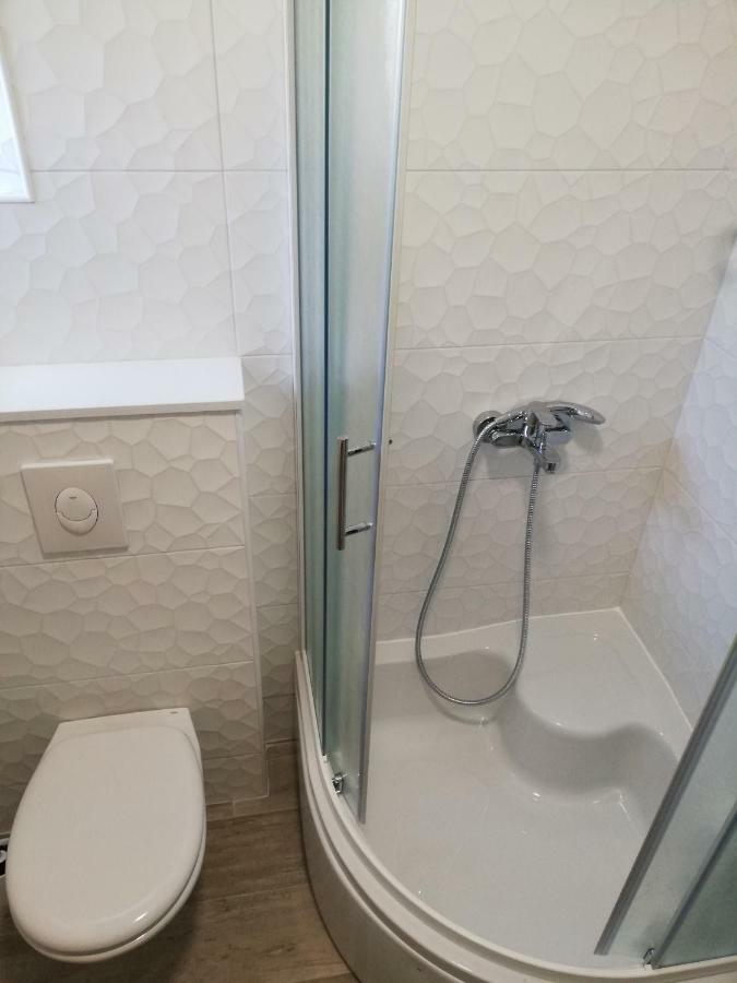Apartmani Roko ดริเวนิก ภายนอก รูปภาพ