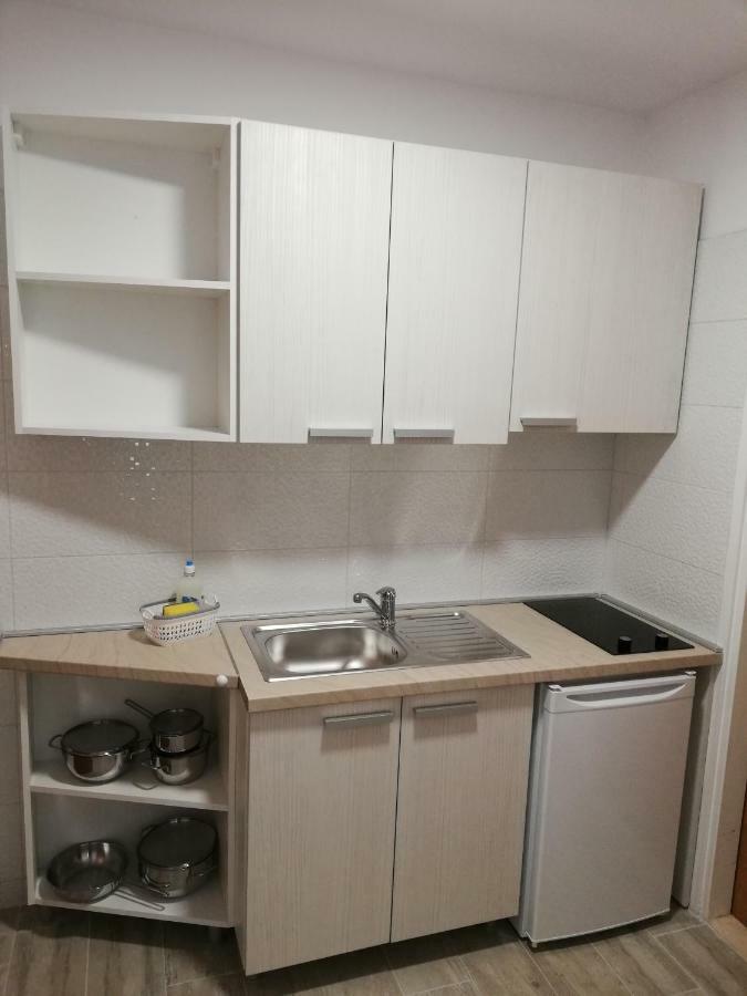 Apartmani Roko ดริเวนิก ภายนอก รูปภาพ