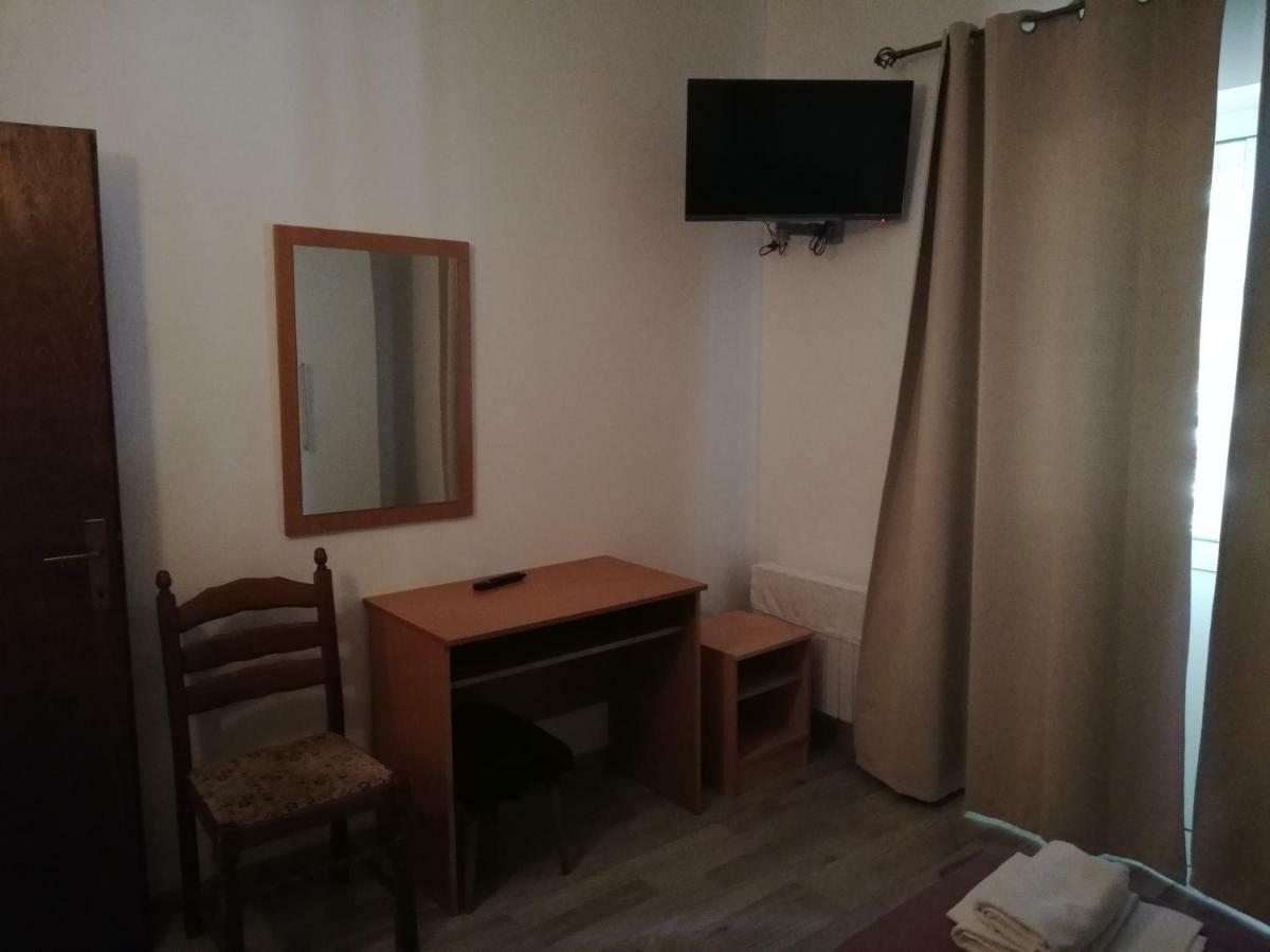 Apartmani Roko ดริเวนิก ภายนอก รูปภาพ